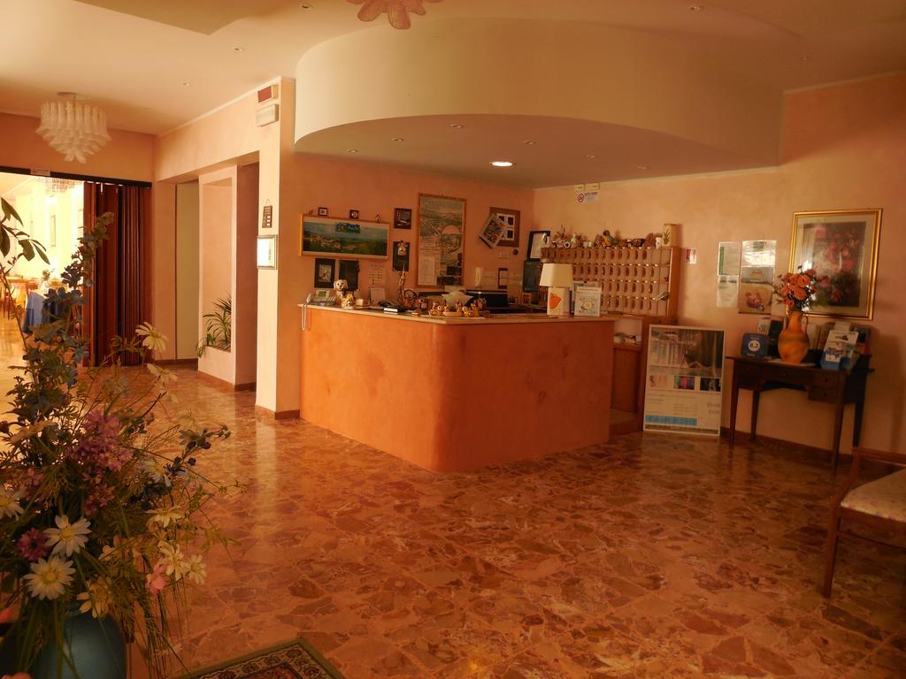 Park Hotel Chianciano Terme Exterior foto